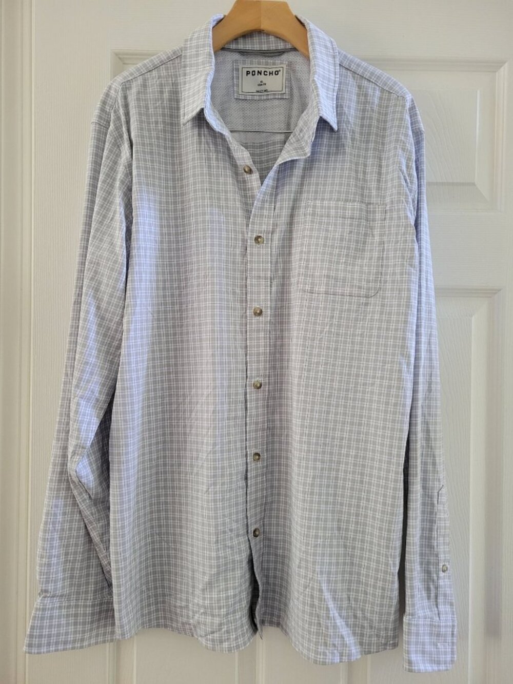 Poncho Mens Performance Fishing Shirt Gray Plaid size XL Slim Fit Pocket outdoor